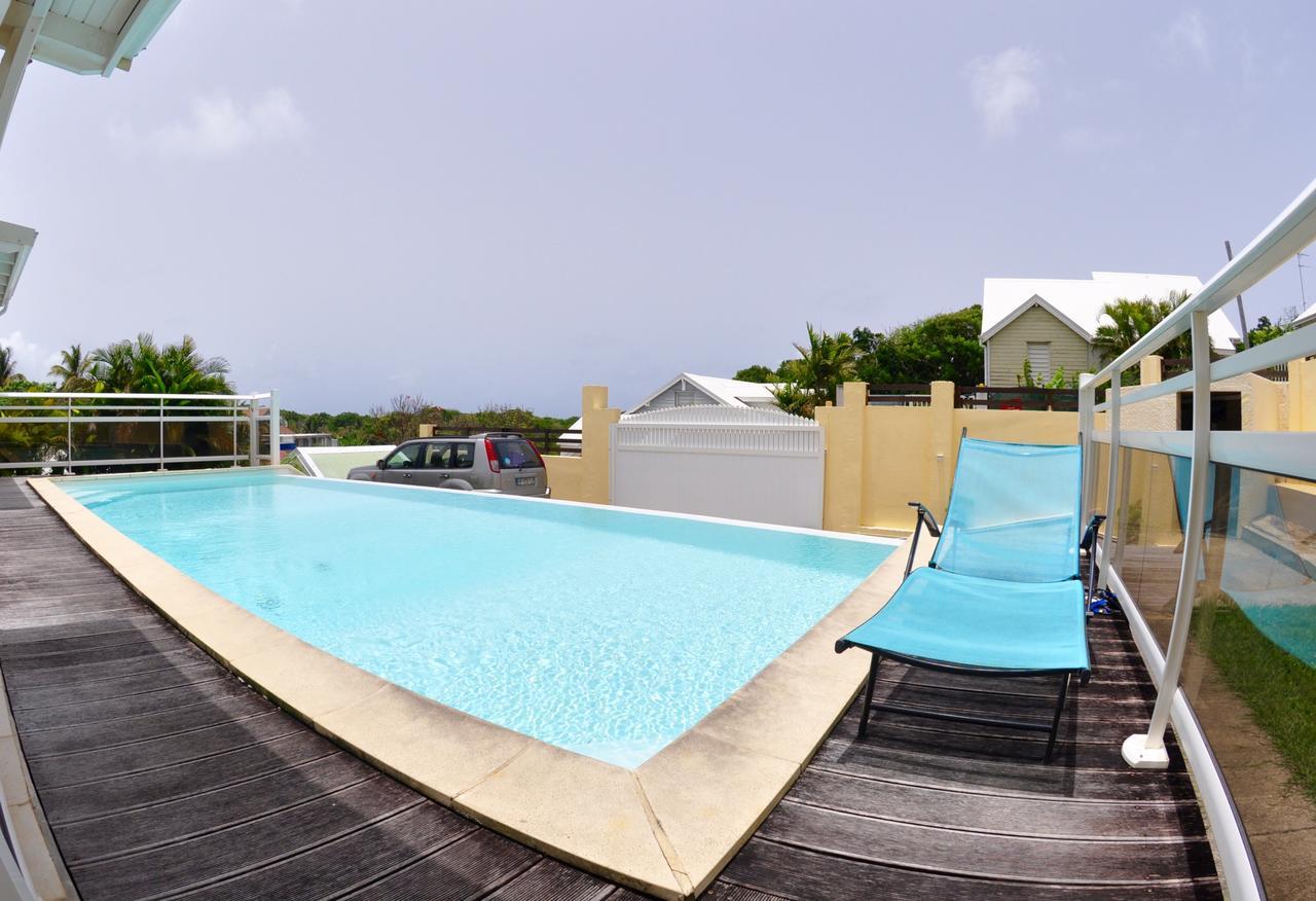 Petit Havre De Paix - Piscine Et Plage A Pied Le Gosier  Buitenkant foto
